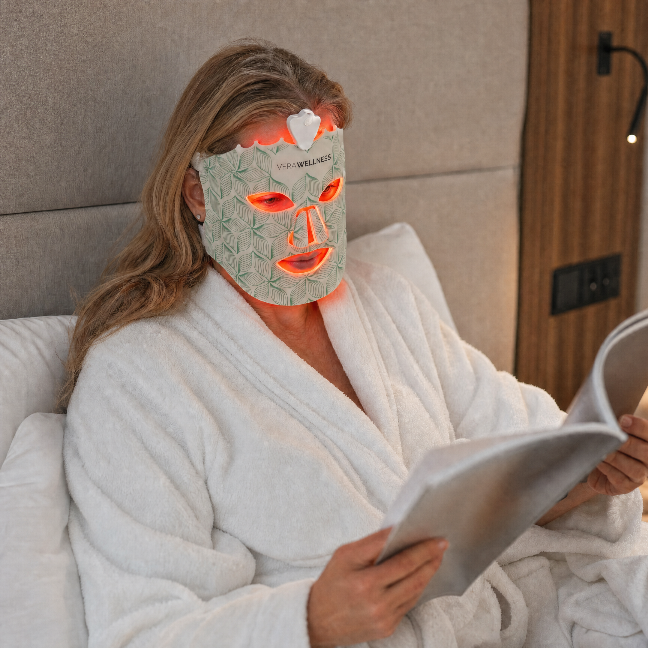 Vera Lumen LED Mask - 7 färger