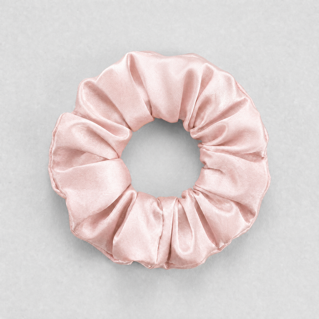 Silk Scrunchie i 100% Mullbärssilke - 22 momme, voluminös 3,5 cm